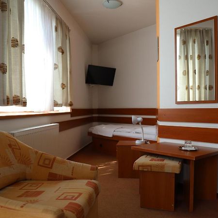 Penzion Bowling Liptovský Mikuláš Exteriér fotografie